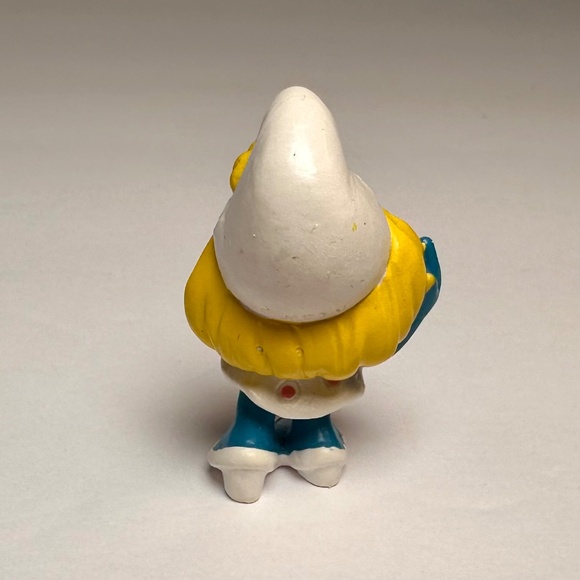 Vintage Bully Smurfette Fixing Hair – West Germany – Peyo Smurfs - Picture 4 of 9